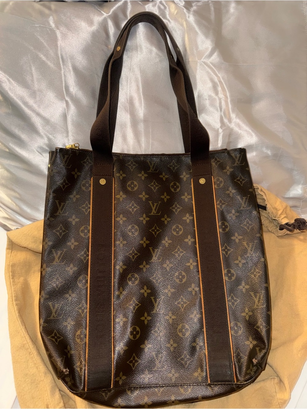 Louis Vuitton Cabas Beaubourg Monogram Canvas Tote Bag